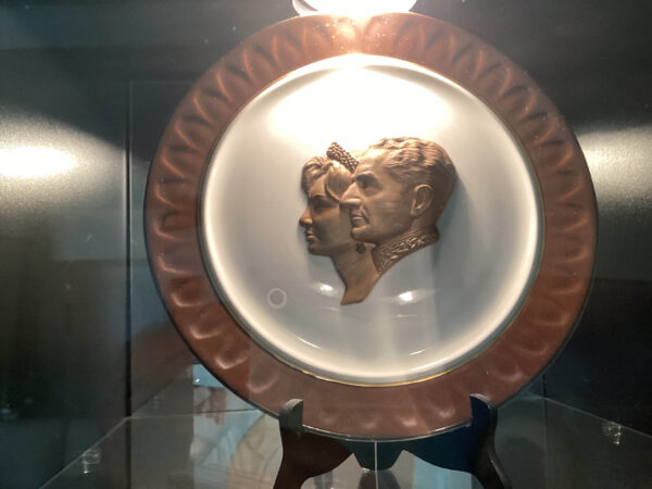 Portrait of Imperial majesties casts on Plate